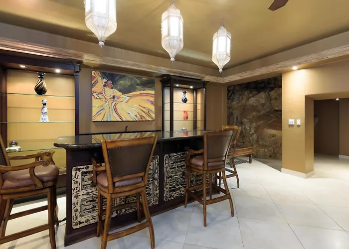 Luxury With Two Pools, Great For Large Groups