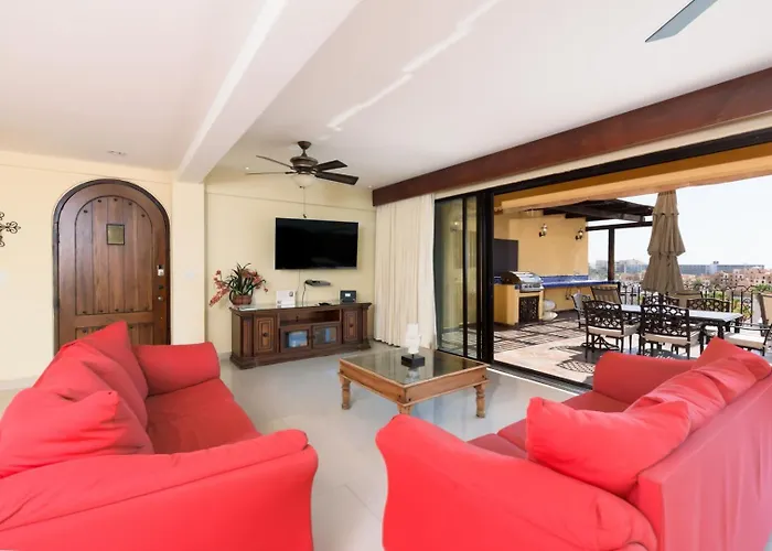 Luxury With Two Pools, Great For Large Groups *