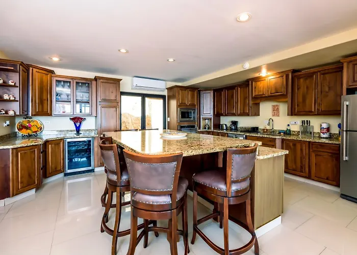 Luxury With Two Pools, Great For Large Groups Villa Cabo San Lucas