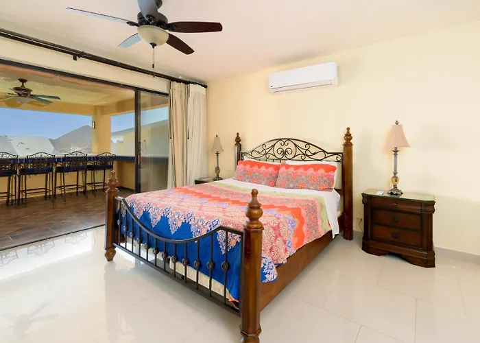 Luxury With Two Pools, Great For Large Groups Villa