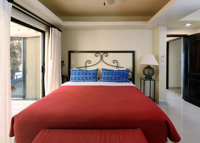 Luxury With Two Pools, Great For Large Groups *